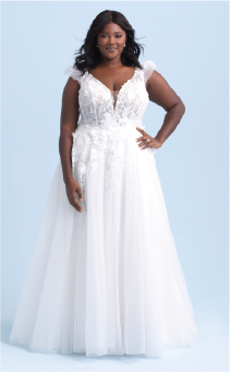 A sleeveless wedding dress inspired by Snow White