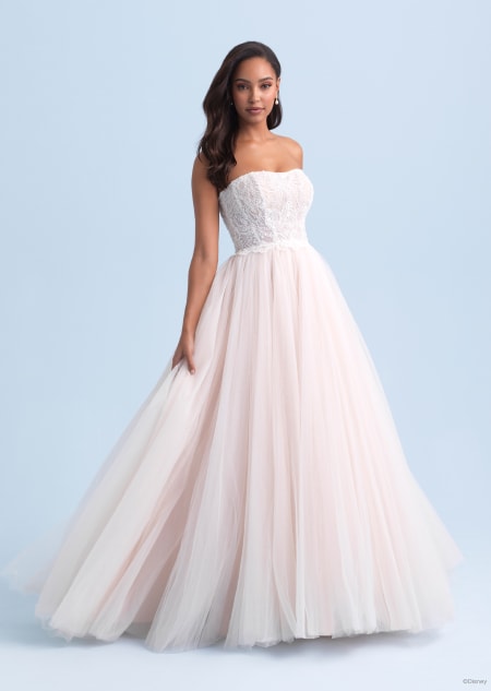 A strapless wedding dress inspired by Tiana from The Princess and the Frog