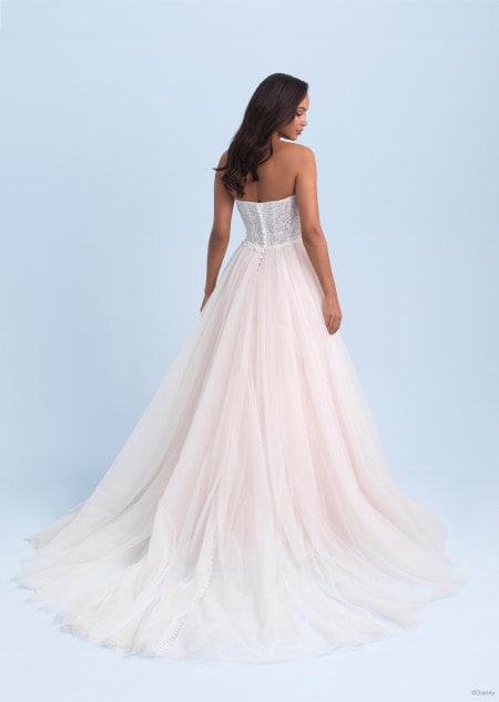 A strapless wedding dress inspired by Tiana from The Princess and the Frog A strapless wedding dress inspired by Tiana from The Princess and the Frog
