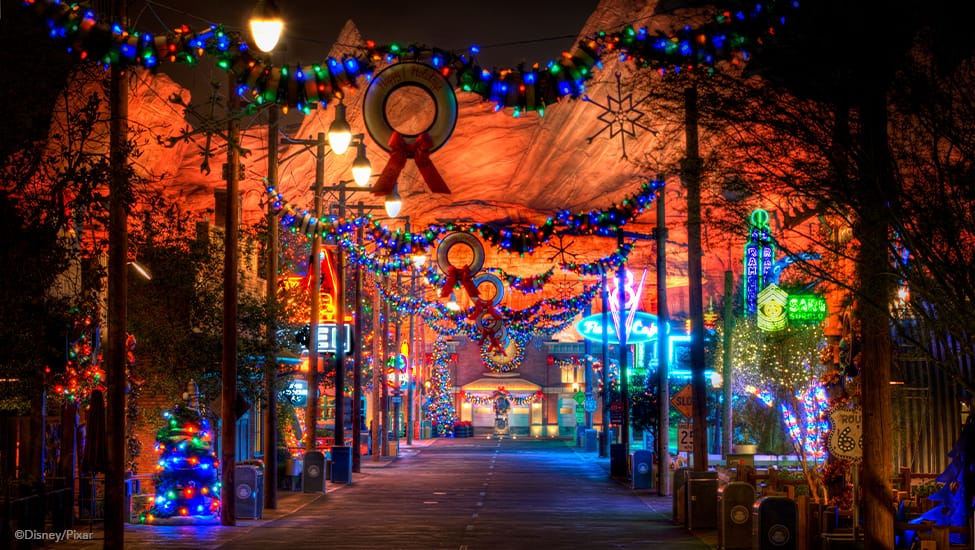 Why Your Student Group Needs to Plan a Winter Field Trip to Disneyland ...